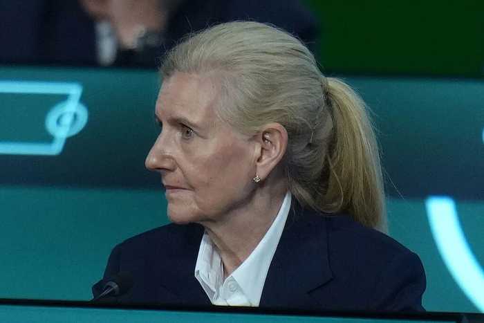 美国球员巴洛贡红牌禁赛在特朗普介入后被取消 英足总主席致信因凡蒂诺要求公开相关文件，开展独立调查
